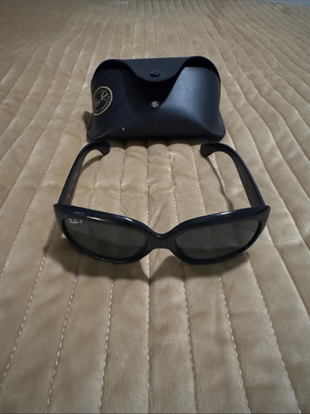 Ray-Ban Women's Black Oval Sunglasses with Black Case